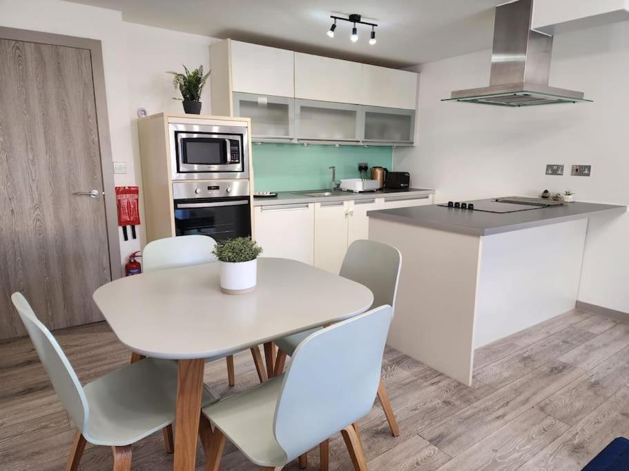 Horizon House, Luxury 2-Bedroom Flat 3 Oxford Exteriör bild